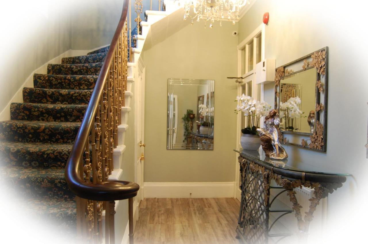 Highlander House Boutique Hotel Ротсей Экстерьер фото