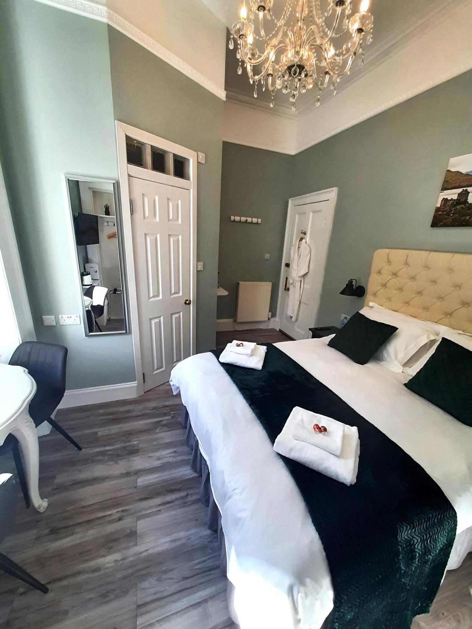 Highlander House Boutique Hotel Ротсей Экстерьер фото